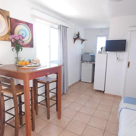 Chania Locals Rooftop Appartement