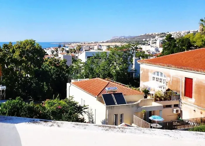 Chania Locals Rooftop 아파트