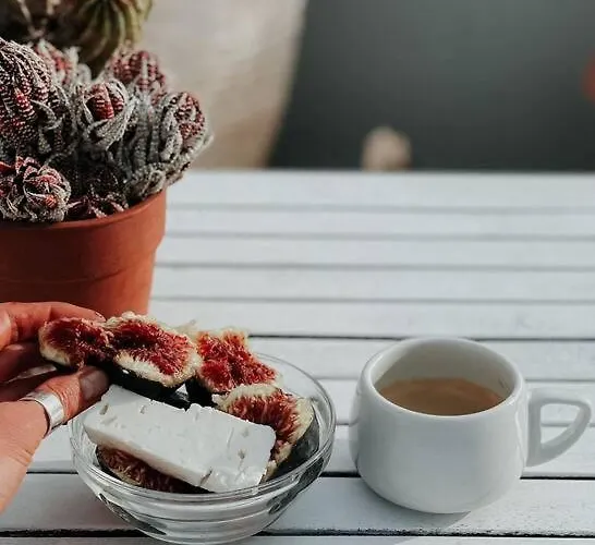 Chania Locals Rooftop 아파트 *